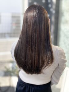 秋に向けて艶感/透明感カラーでイメージを変えていきましょう♪