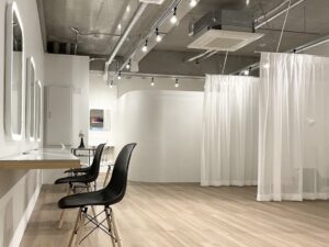 隣のアイラッシュ＆ネイル♪