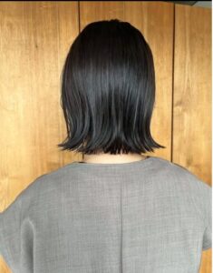 パツンとmini bob×透明感/艶感カラー♪