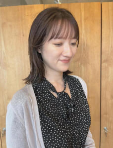 ブラウンベージュ×切りっぱなし