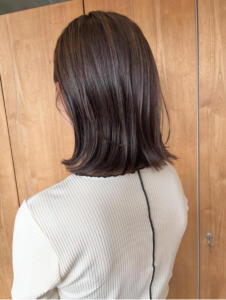 秋っぽいくすみベージュ